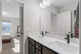 1026 Oakwood Rd, Newport, MN 55055 - Photo 14