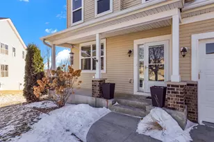 19727 Hazel Nut Ct, Lakeville, MN 55044 - Photo 2