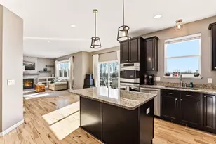 19727 Hazel Nut Ct, Lakeville, MN 55044 - Photo 24