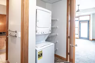 317 Groveland Ave, Minneapolis, MN 55403 - Photo 12