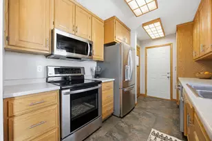 518 Birch Ln, Moorhead, MN 56560 - Photo 10