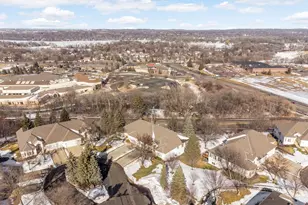 16550 Irwinton Cir, Lakeville, MN 55044 - Photo 2