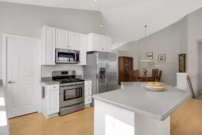 16550 Irwinton Circle, Lakeville, MN 55044 - Photo 6