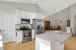 16550 Irwinton Cir, Lakeville, MN 55044 - Photo 6