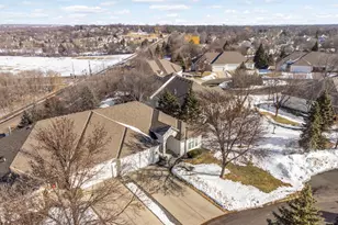 16550 Irwinton Cir, Lakeville, MN 55044 - Photo 40