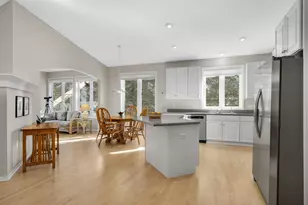 16550 Irwinton Cir, Lakeville, MN 55044 - Photo 8