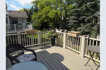 19782 Waterford Court, Shorewood, MN 55331 - Photo 18