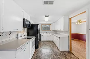 26980 Legend St, Mora, MN 55051 - Photo 10