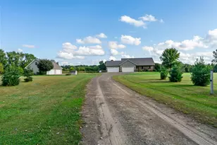 35219 Isetta Trail NE, Cambridge, MN 55008 - Photo 102