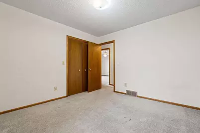 425 W Franklin Street, Morristown, MN 55052 - Photo 16