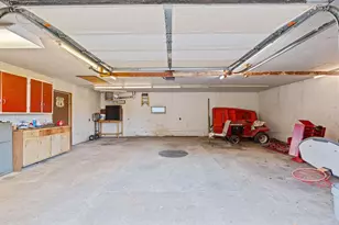 425 W Franklin St, Morristown, MN 55052 - Photo 42