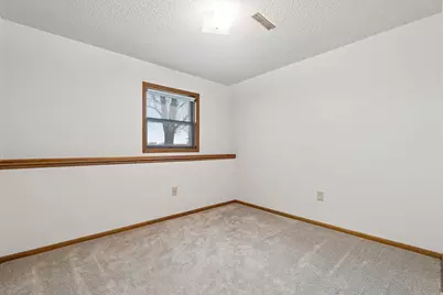 425 W Franklin Street, Morristown, MN 55052 - Photo 32