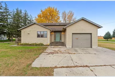 425 W Franklin Street, Morristown, MN 55052 - Photo 4