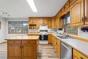 425 W Franklin St, Morristown, MN 55052 - Photo 28