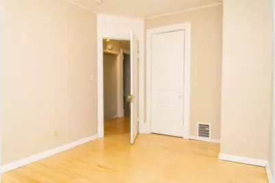 10-12 S 16th Avenue E, Duluth, MN 55812 - Photo 4