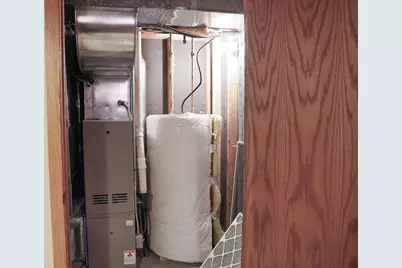 307 10 1/2 Street N, Wahpeton,  58075 - Photo 28