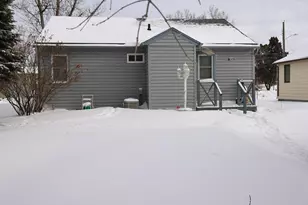 307 10 1/2 Street N, Wahpeton,  58075 - Photo 32