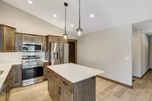 230 S Chestnut St, Ellsworth, WI 54011 - Photo 4