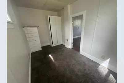 1009 E Center Street, Rochester, MN 55904 - Photo 6