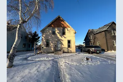 1009 E Center Street, Rochester, MN 55904 - Photo 1