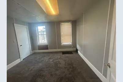 1009 E Center Street, Rochester, MN 55904 - Photo 10