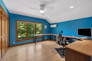 2600 W 102nd St, Bloomington, MN 55431 - Photo 34