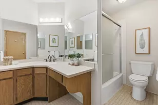 2425 E Franklin Ave, Minneapolis, MN 55406 - Photo 12