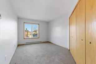 2425 E Franklin Ave, Minneapolis, MN 55406 - Photo 16