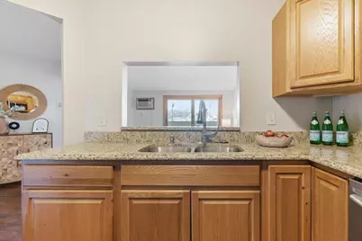 2425 E Franklin Avenue #212, Minneapolis, MN 55406 - Photo 8