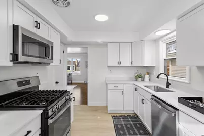 6138 Colfax Lane S, Minneapolis, MN 55419 - Photo 4