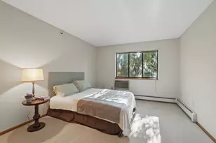 7625 Edinborough Way, Edina, MN 55435 - Photo 6