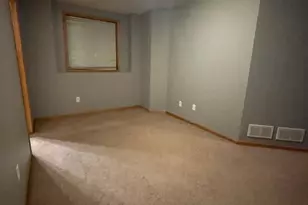 36 Winnipeg Ave, Saint Paul, MN 55117 - Photo 6