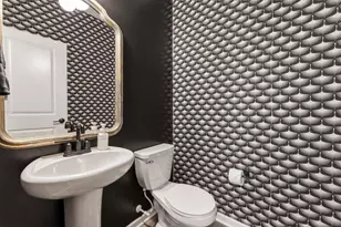 879 Woodlawn Ave, Saint Paul, MN 55116 - Photo 34