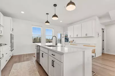 879 Woodlawn Avenue #B, Saint Paul, MN 55116 - Photo 8