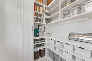 879 Woodlawn Ave, Saint Paul, MN 55116 - Photo 12