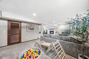 5201 Tifton Dr, Edina, MN 55439 - Photo 48