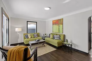 5712 Emerson Ave N, Brooklyn Center, MN 55430 - Photo 2