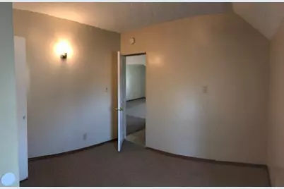 620 N 57th Avenue W, Duluth, MN 55807 - Photo 6