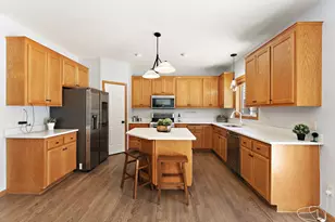 10935 Eagle View Pl, Woodbury, MN 55129 - Photo 12