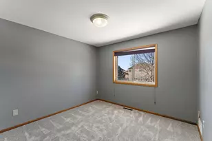 10935 Eagle View Pl, Woodbury, MN 55129 - Photo 22