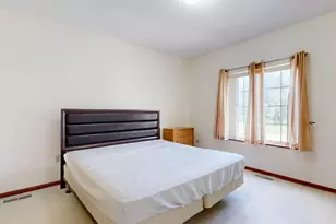 1229 Clarence St, Saint Paul, MN 55106 - Photo 8