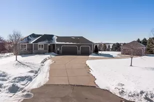9015 Schutte Ct, Corcoran, MN 55340 - Photo 2