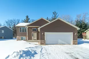 146 Boulder Pl, Randall, MN 56475 - Photo 2