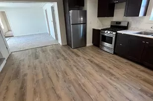 878 Washington St, Prescott, WI 54021 - Photo 6