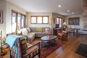 619 Woodhaven Dr NE, Rochester, MN 55906 - Photo 4