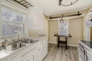 3314 Wyoming Ave S, Saint Louis Park, MN 55426 - Photo 6