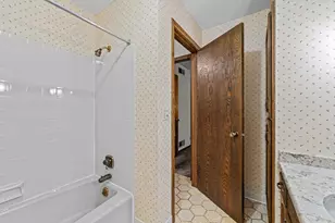 1267 Nursery Hill Ln, Arden Hills, MN 55112 - Photo 20