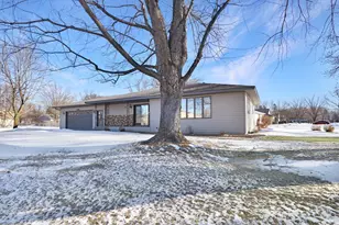 2530 Clearwater Rd, Saint Cloud, MN 56301 - Photo 2
