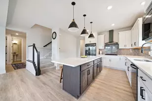 17660 Jett Cir SE, Prior Lake, MN 55372 - Photo 6