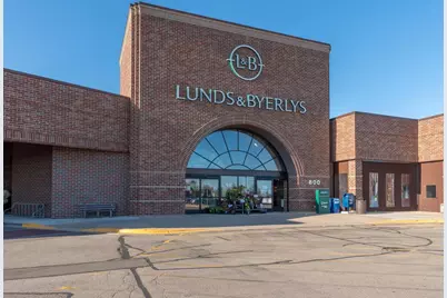 1321 Lake Susan Hills Drive, Chanhassen, MN 55317 - Photo 48